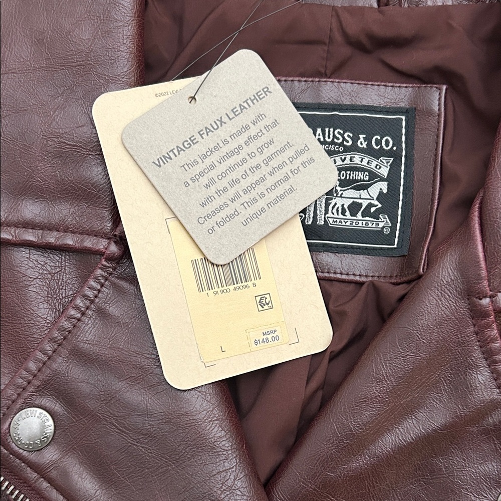 Levi's Women's oxblood color faux leather Jacket - Picture 3 of 15